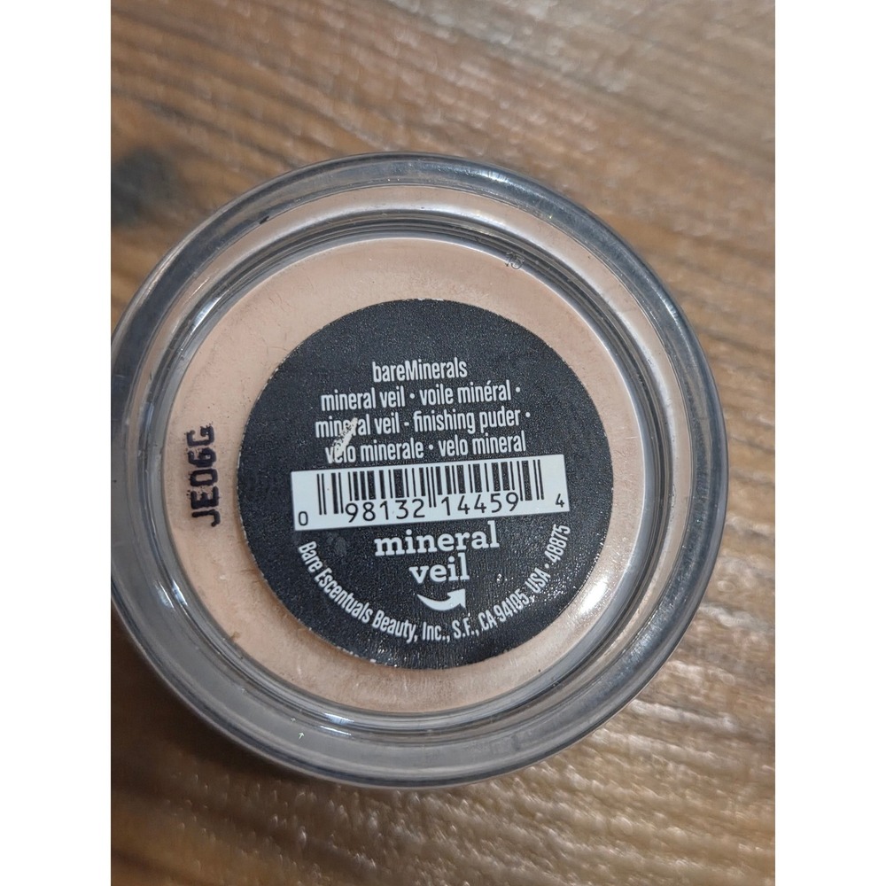 bareMinerals Mineral Veil Finishing Powder Translucent Loose Setting Powder Mini - Picture 2 of 3